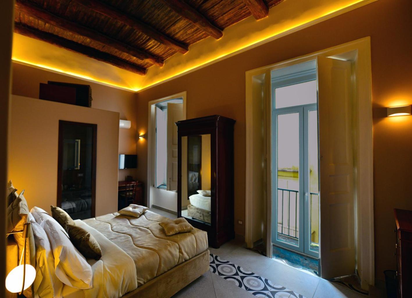 Xenia Neapolis Hotel Exterior photo