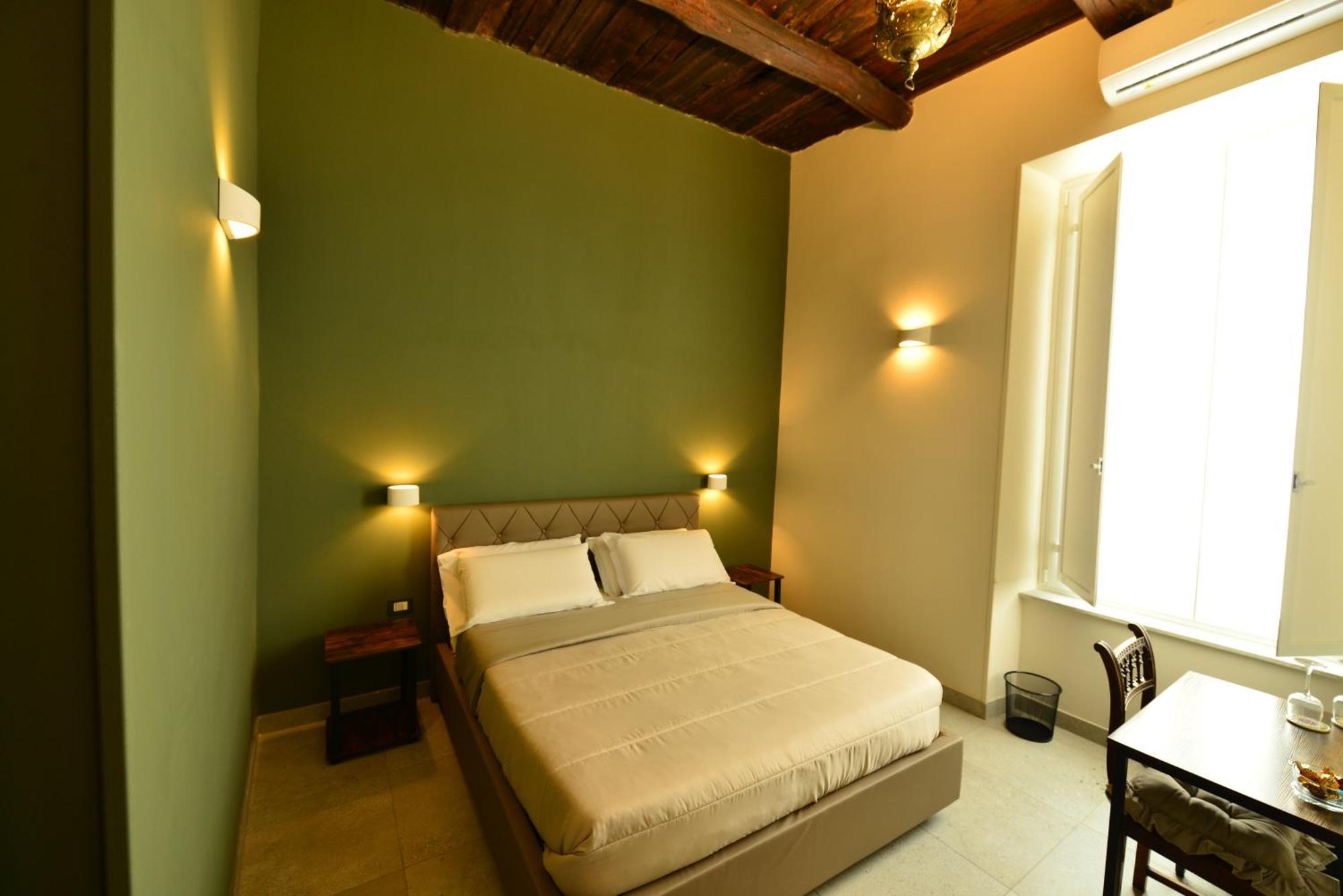 Xenia Neapolis Hotel Exterior photo