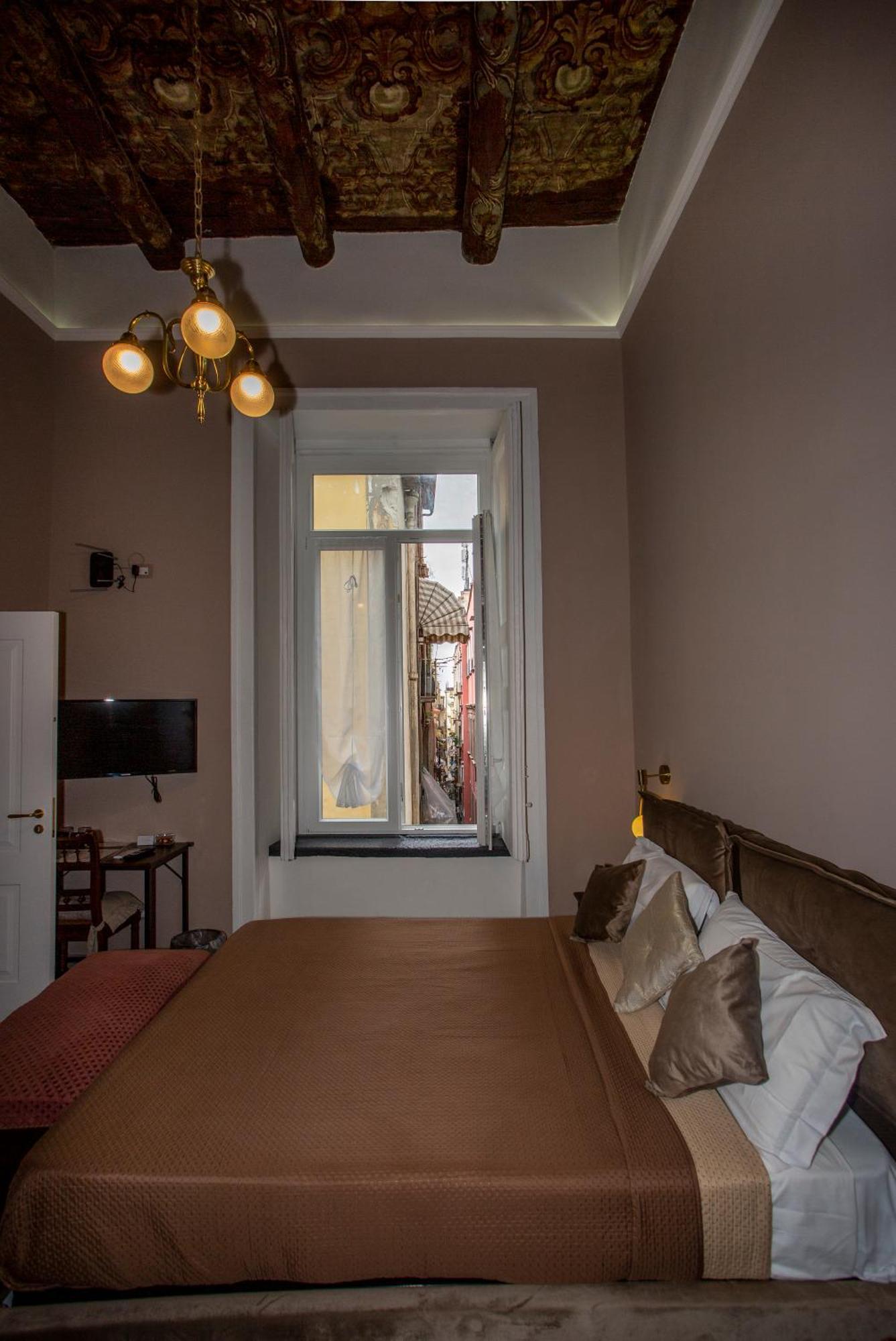 Xenia Neapolis Hotel Exterior photo