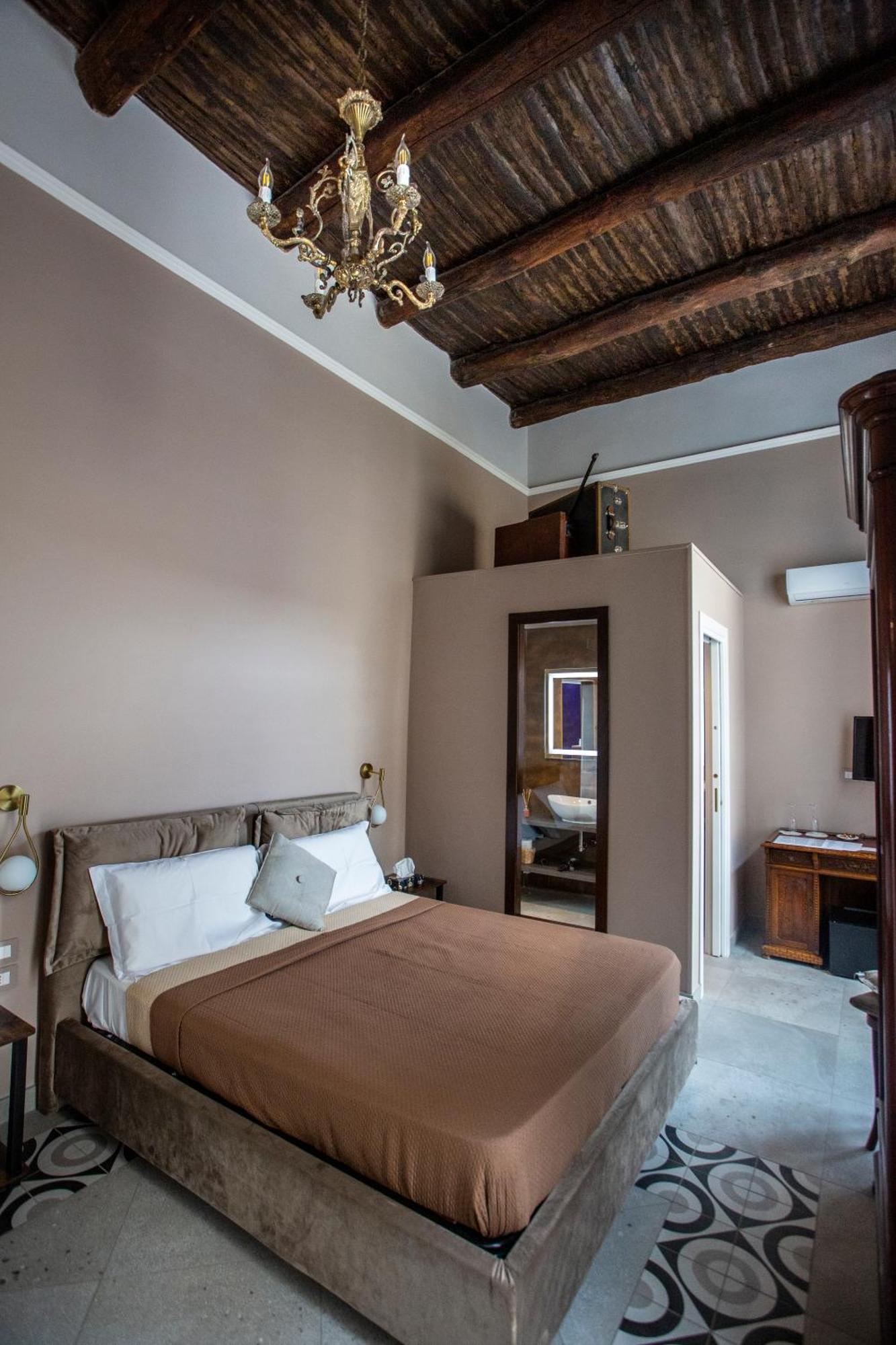 Xenia Neapolis Hotel Exterior photo